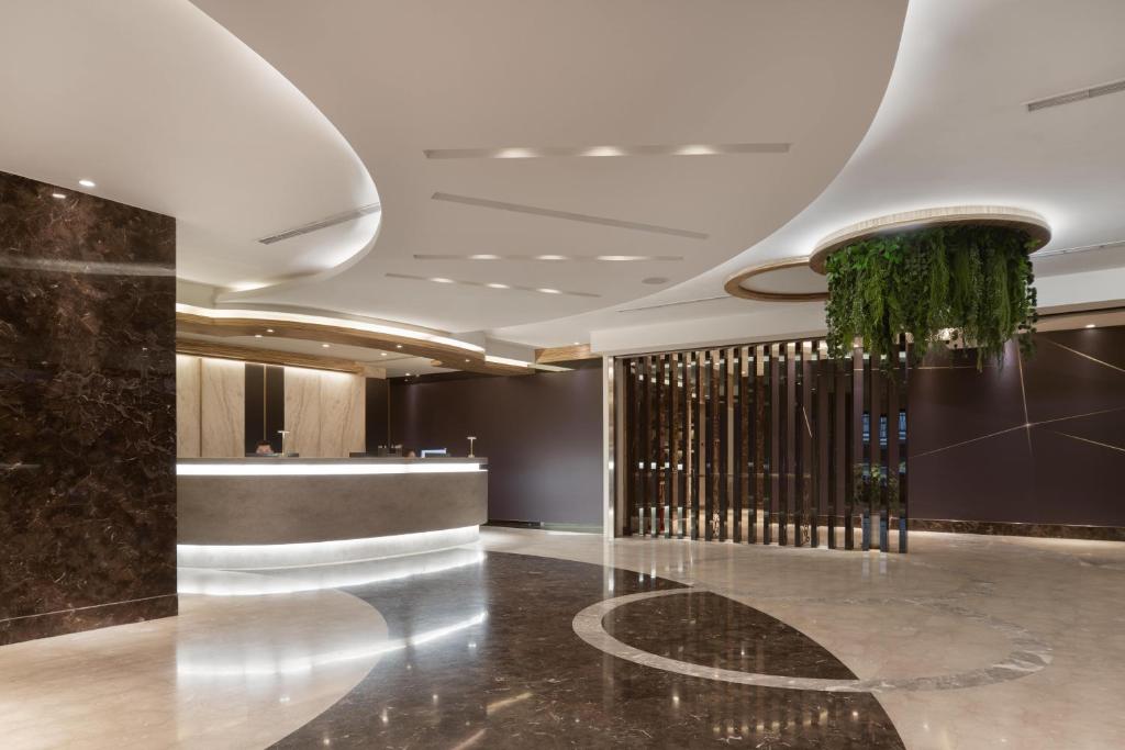 エレンス ホテル (Elence Hotel)