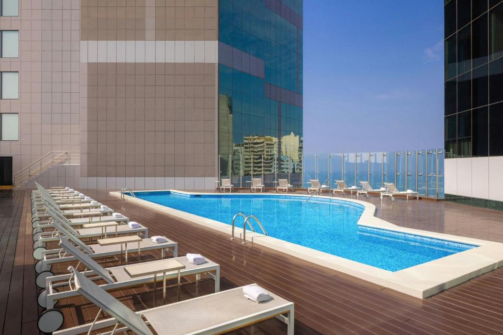 Swimming pool, JW Marriott Hotel Lima in Lima