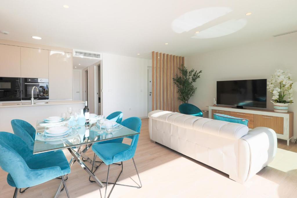 Santa Rosalía Stylish Penthouse with Pool View by COELI HOLIDAYS - 4