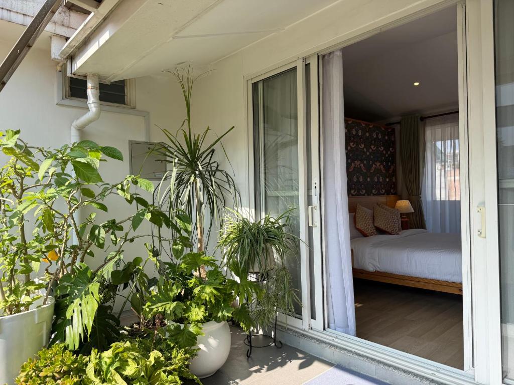 Spacious 4 Bedroom Vacation Home in Kathmandu in Thamel — photo 3