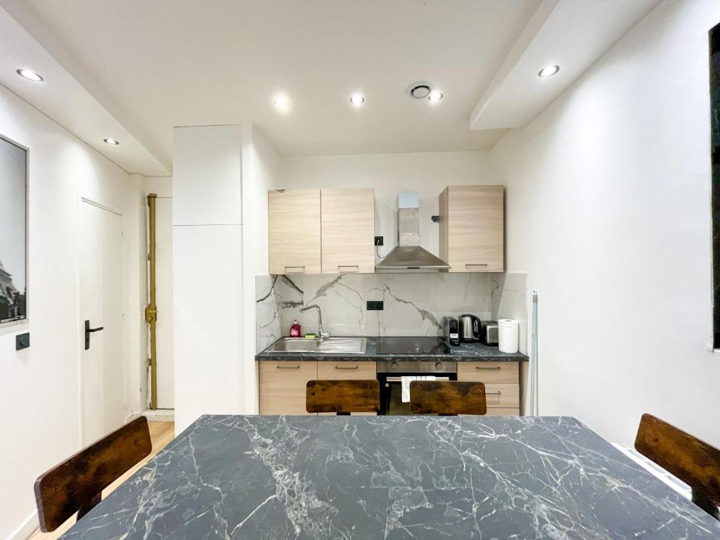 Urban Flat 173 - Charming Flat Atelier Gaite Montparnasse - 5