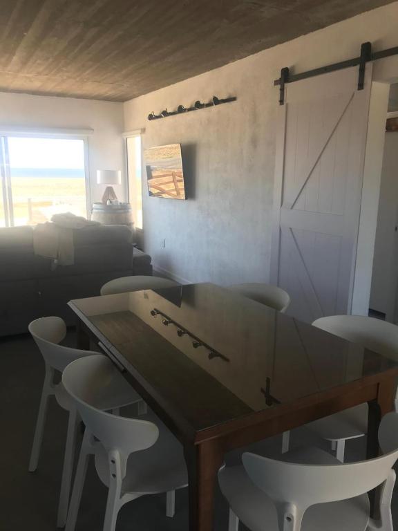 Beautiful brand new oceanfront house Hermosa casa a estrenar frente al mar - 2