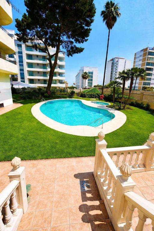 2 Bedroom Apartment in Puerto Marina - 3