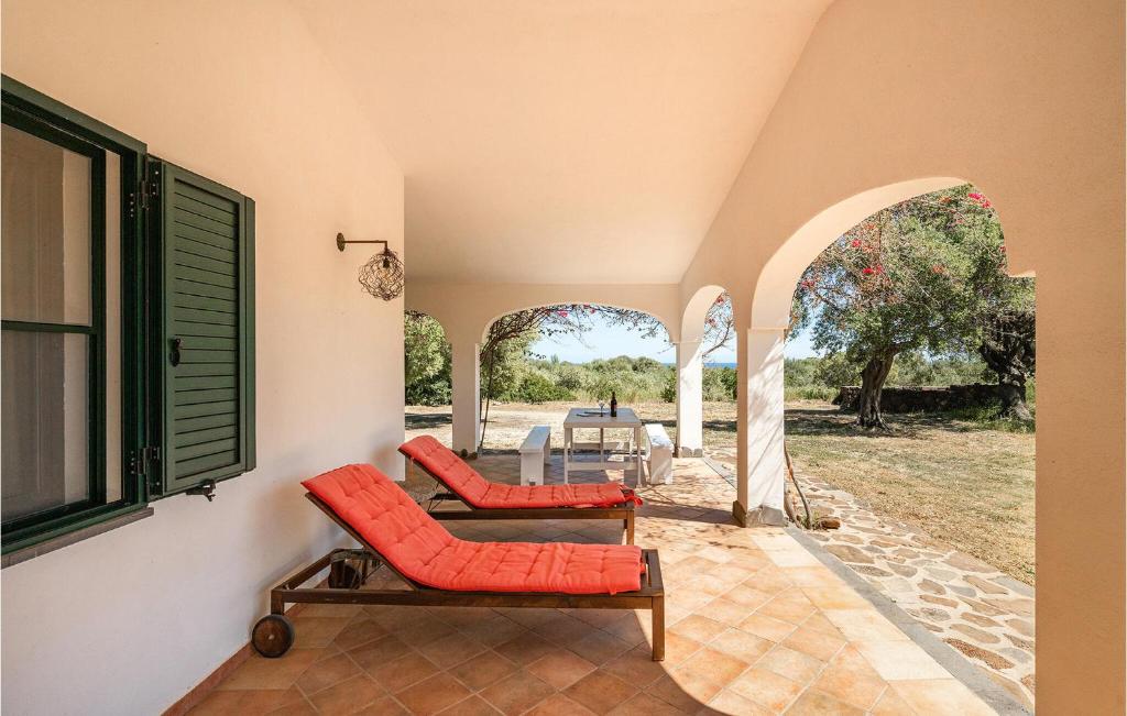 Stunning Home In Orosei With Wifi - 3
