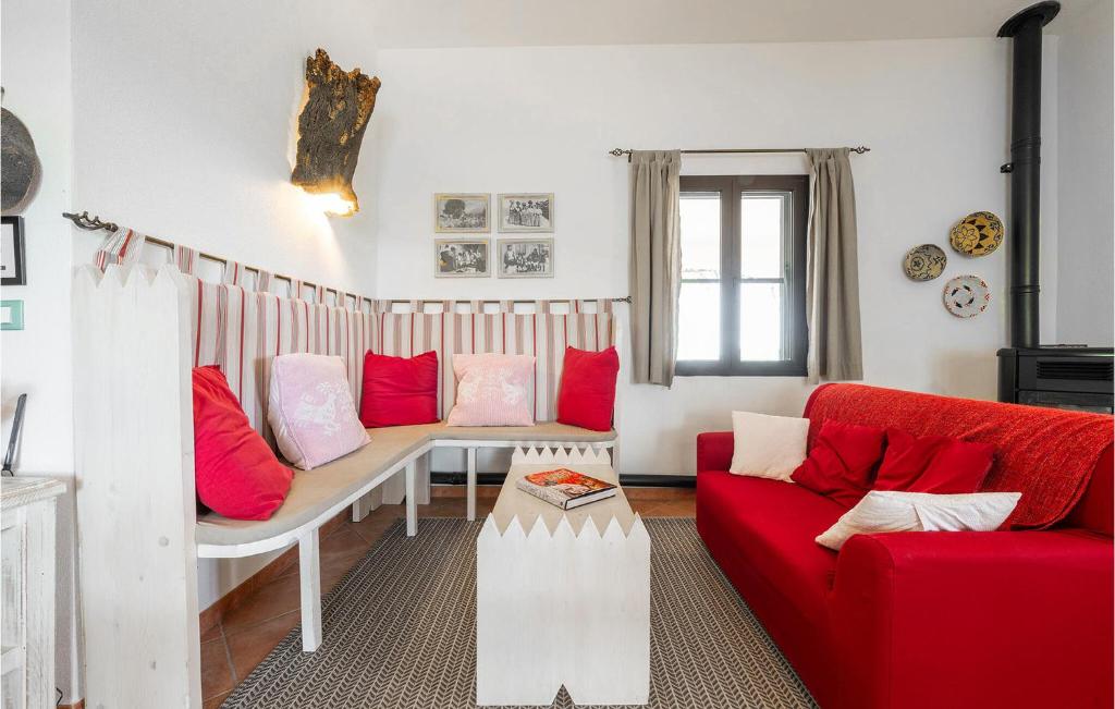 Stunning Home In Orosei With Wifi - 4