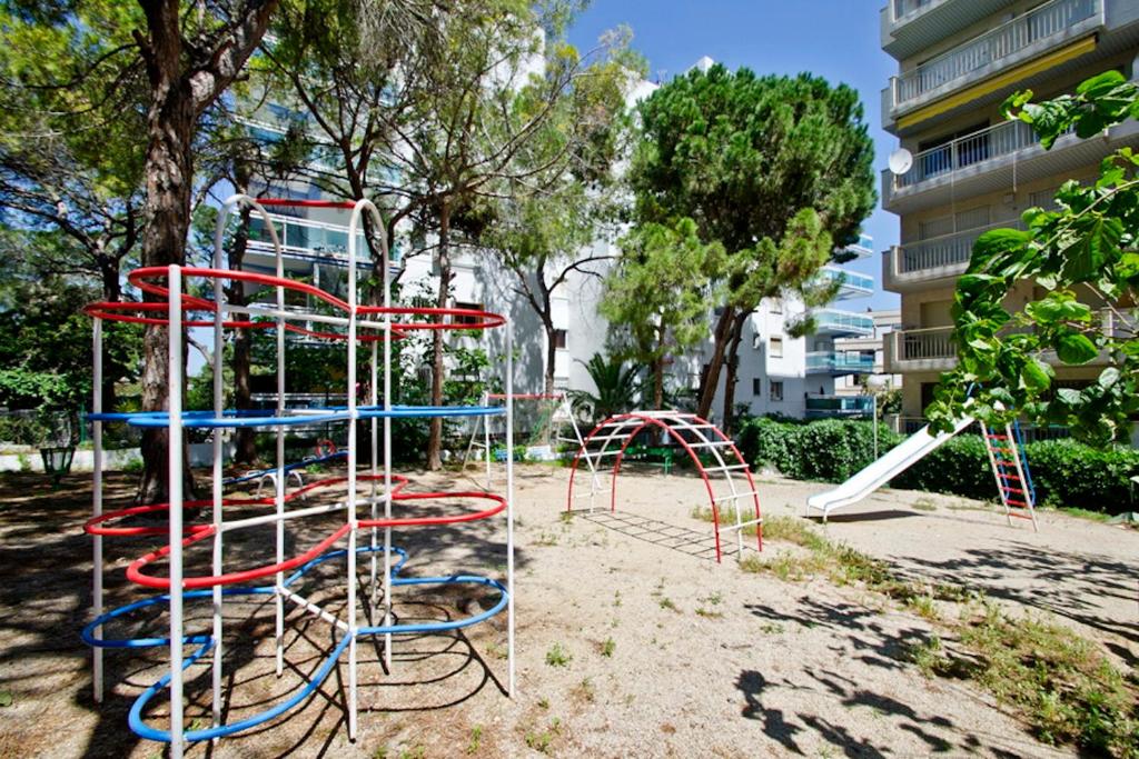 UHC Pino Alto Apartments - 5