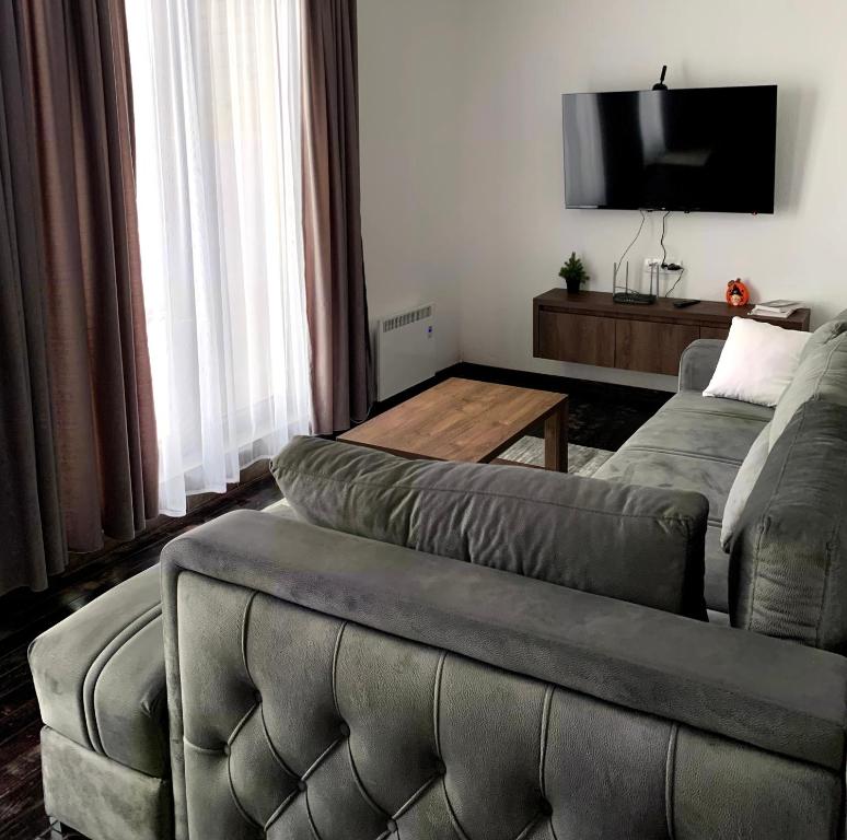 Spiky hill resort - 4