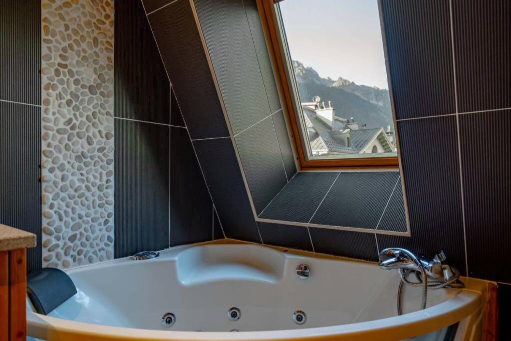Astoria - UltraCentral 140m2 Balcons Vues Balneo Sauna - 3