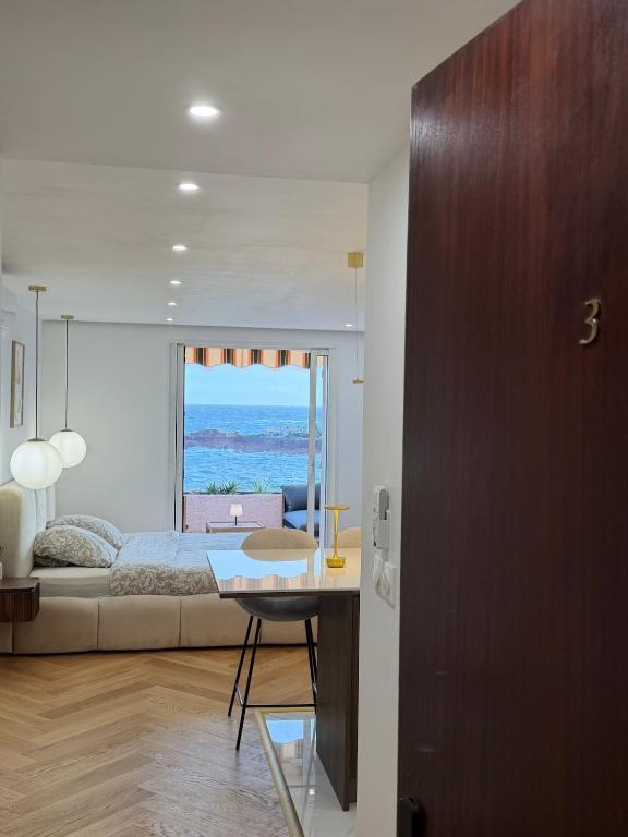 LE GRAND LARGE - Bord de mer- ANTHEOR - 3