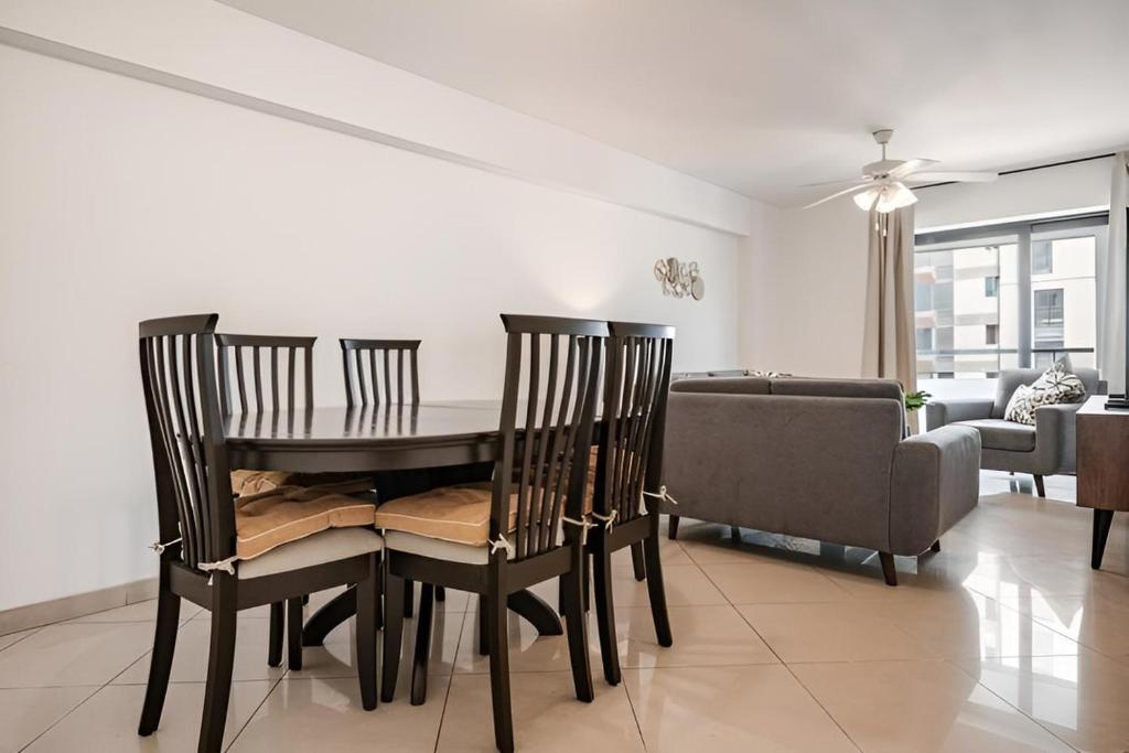 Bajada Balta Suites Spacious 3BR in Miraflores Walkable Area - 4