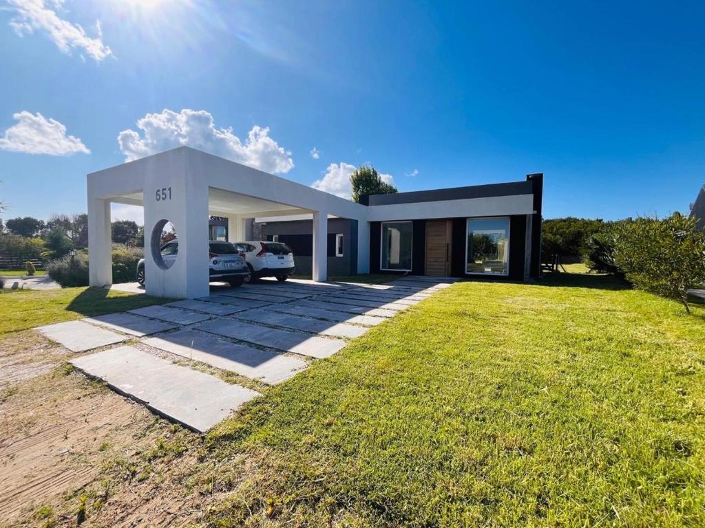 Casa Costa Esmeralda 4 dormitorios 3 baños 1 toilet Pileta 10Pax - 1