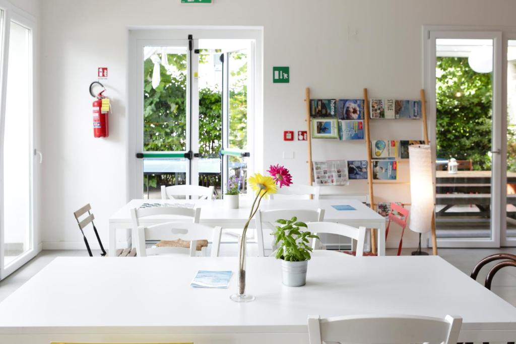 오스텔로 미트 가르다레이크 호스텔 전경