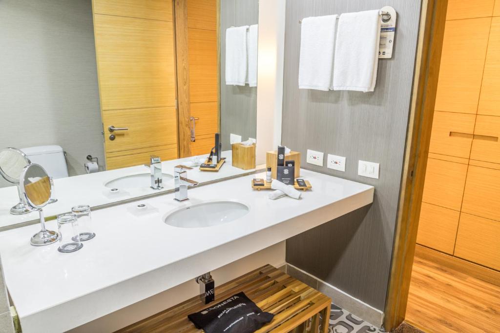 Sonesta Hotel Bogotá - 3