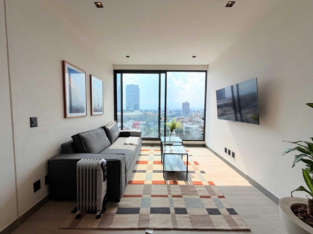 Modern Living in Be Grand del Valle - 1