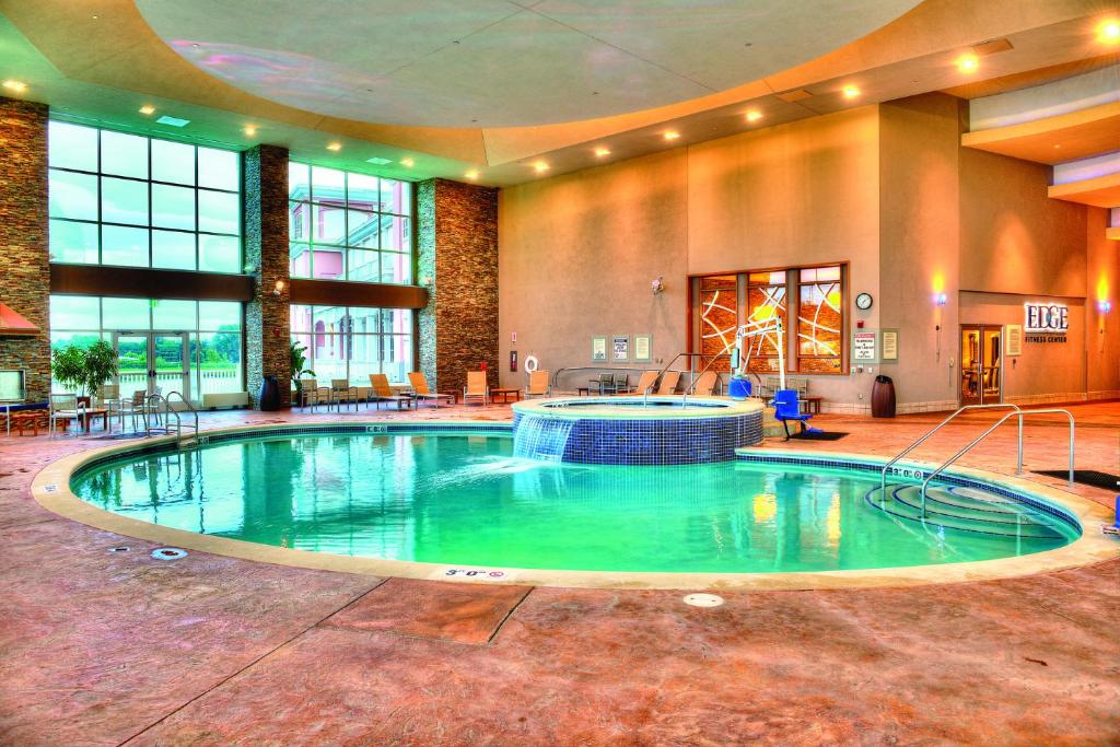 スイミングプール