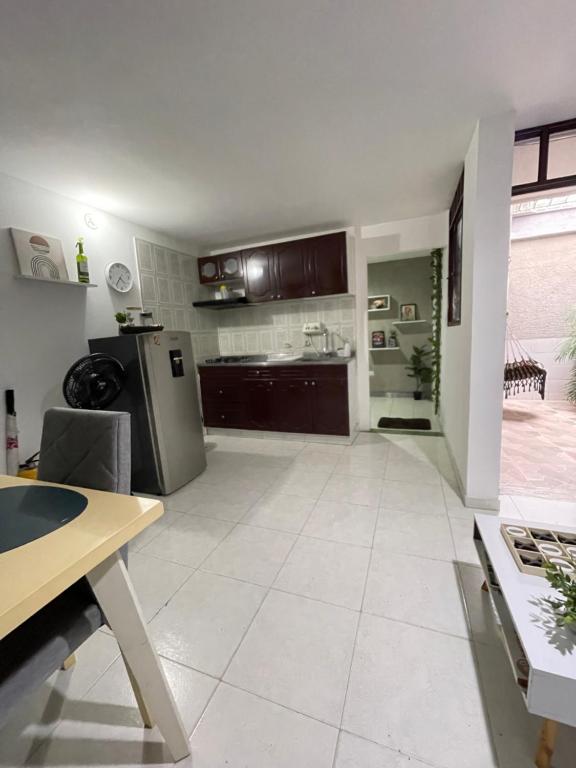 Apartamento moderno cerca a Clinica Abner Lozano - 2