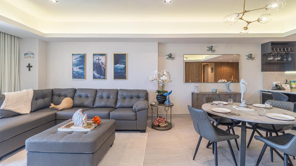 Refined Beach Escape Featuring Striking Beachfront Views - 2