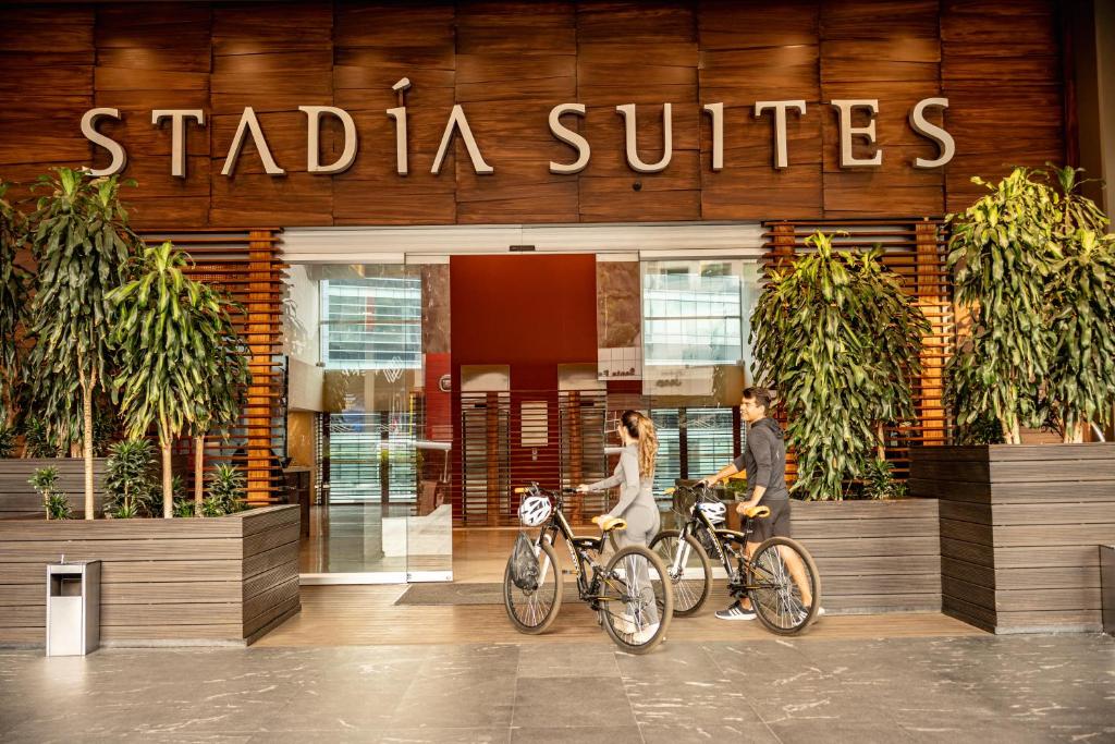 Stadia Suites Mexico City Santa Fe - 1