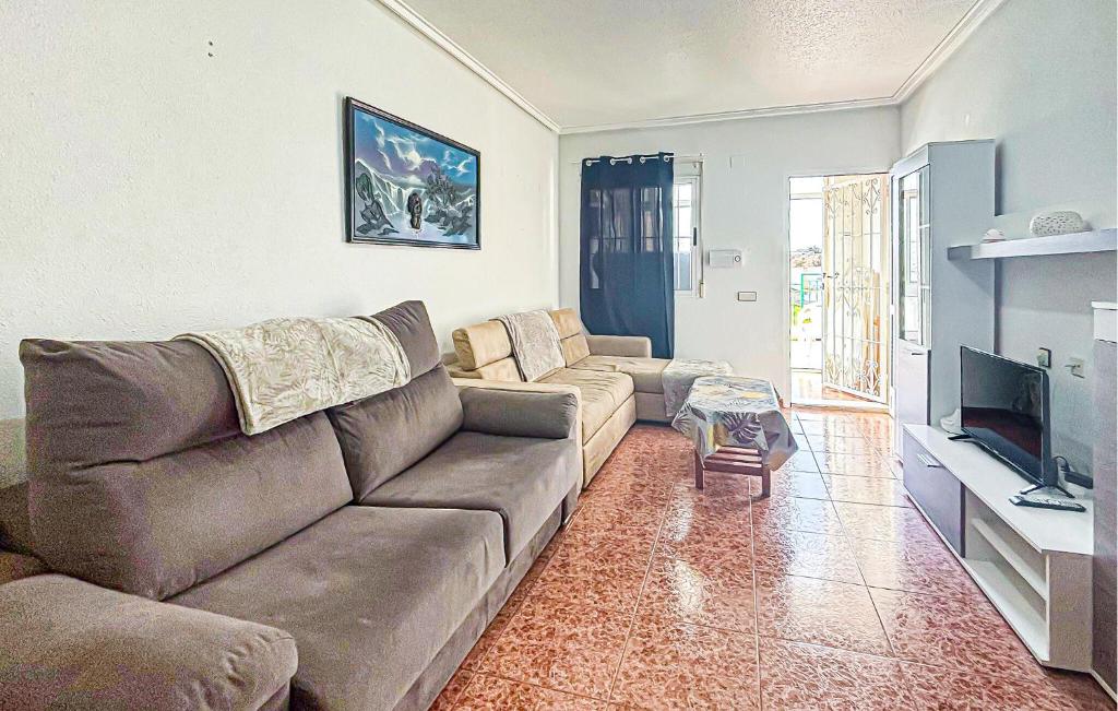Lovely Apartment In Torrevieja With Wifi - 4