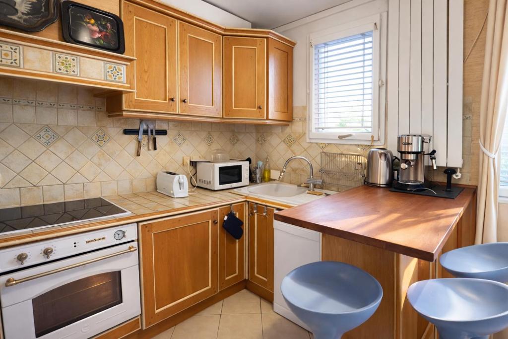 Vue Exceptionnelle & Terrasse - Appartement Vintage chez une Parisienne - 4