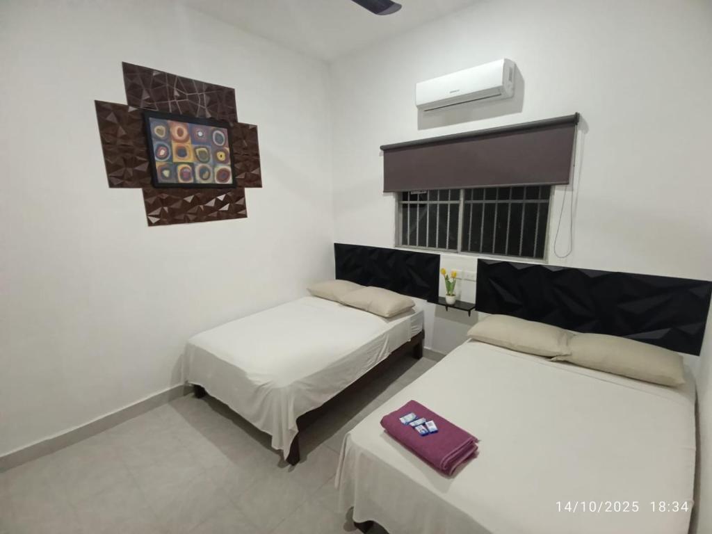 Hotel y Hostal AH MUN - 1