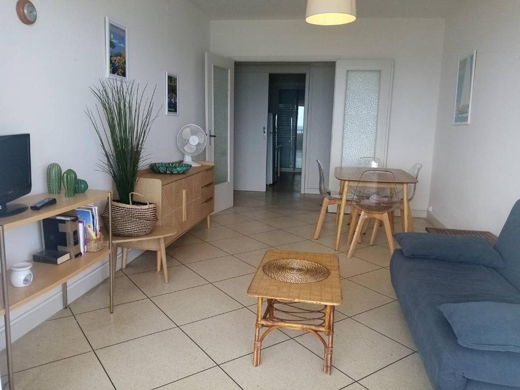 Appartement 2P en bord de mer avec parking, 4 couchages - Le Lavandou - FR-1-251-909 - 2