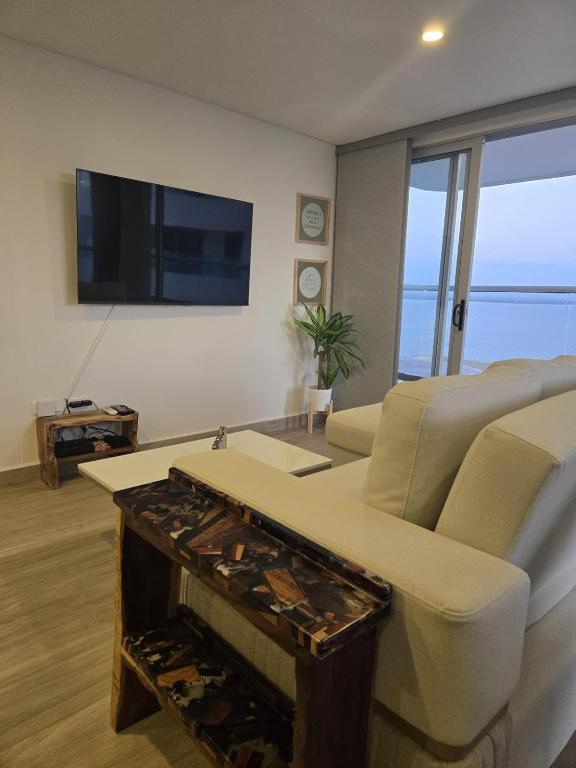 Brand New Perfectly Located 2bedroom in CieloMar - 3