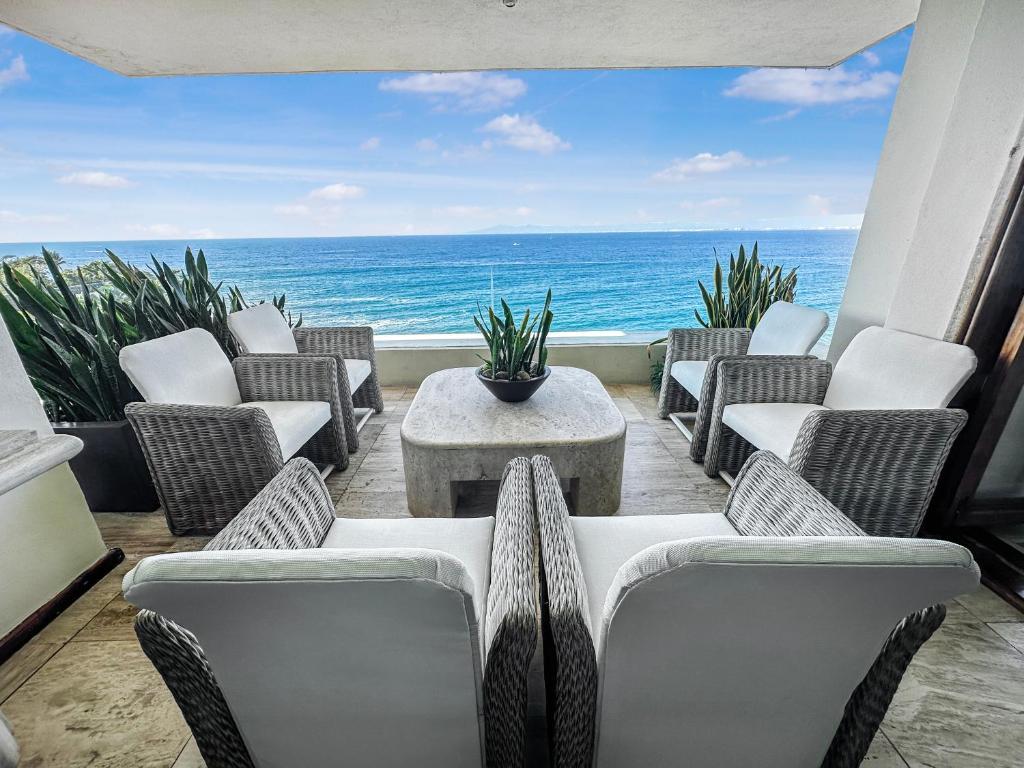 Beachfront Oasis with a View - 1
