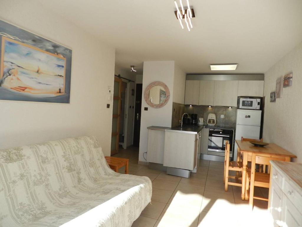 BO060-A04 Appartement 2 pièces VUE MER BORMES LES MIMOSAS - 3