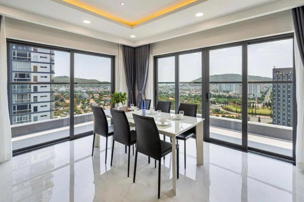 マーメイド シービュー アパートメント ブンタウ (Mermaid Seaview Apartment Vung Tau)