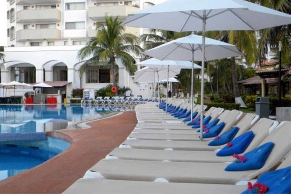 Departamento 523 con playa dentro de Hotel en Ixtapa photo