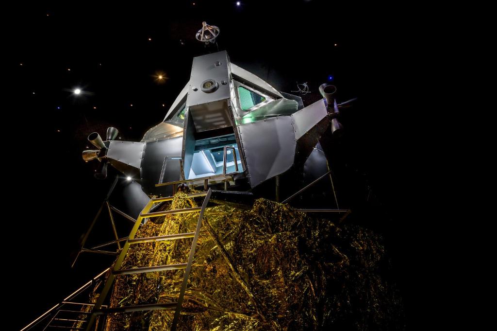 Apollo11 - 2