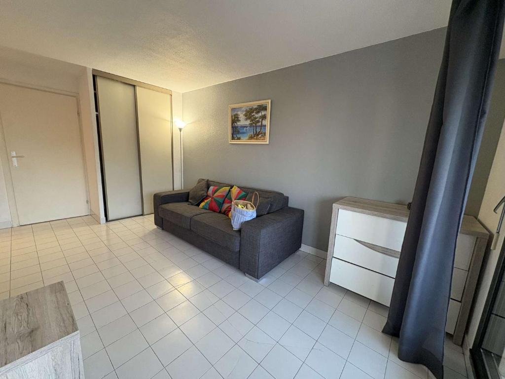 FS020-1305 Appt Studio cabine 4 personnes FREJUS - 4
