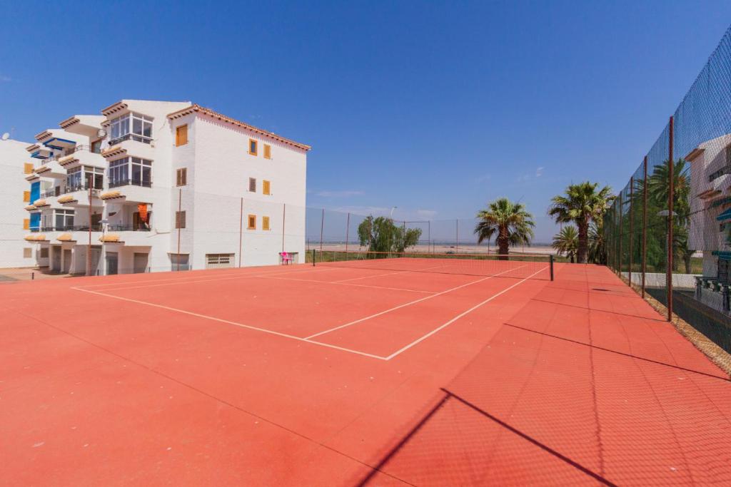 Sunny Beach Apartment in Santa Pola Minimum 11 nights - 5