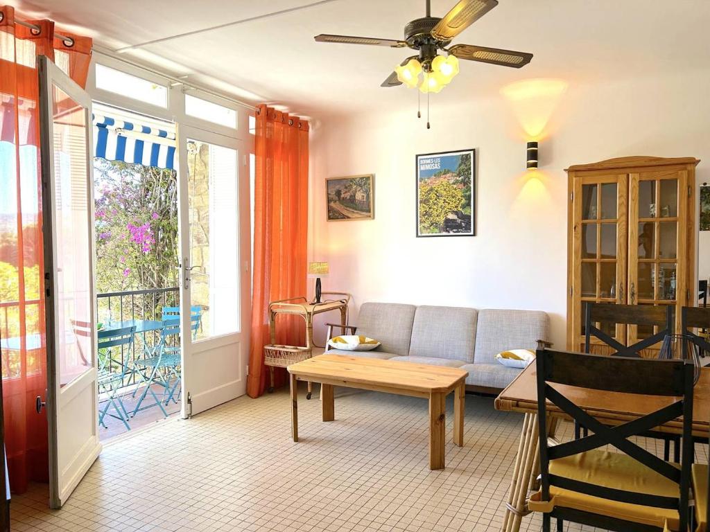 BO065-014 Appartement 3 pièces 4 couchages BORMES LES MIMOSAS - 2