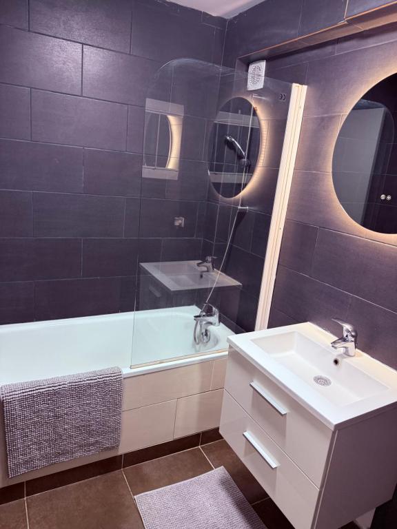 The Signature Suite - 5