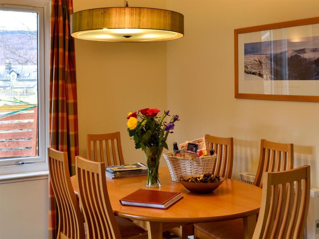 Holly Lodge, Aviemore photo 6