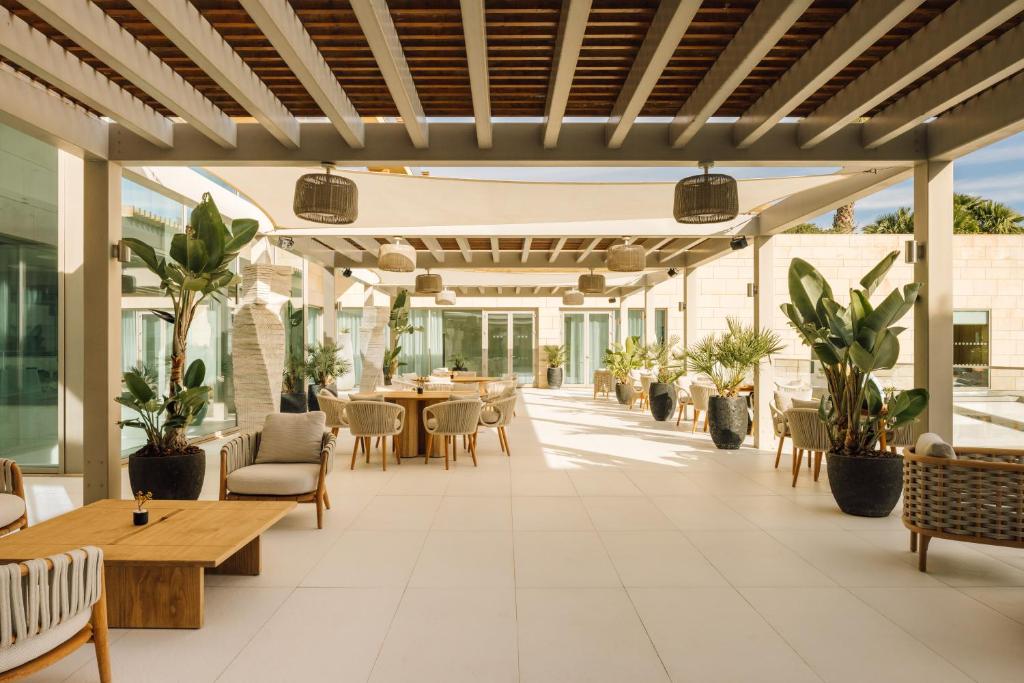 Restaurant, EPIC SANA Algarve Hotel in Albufeira