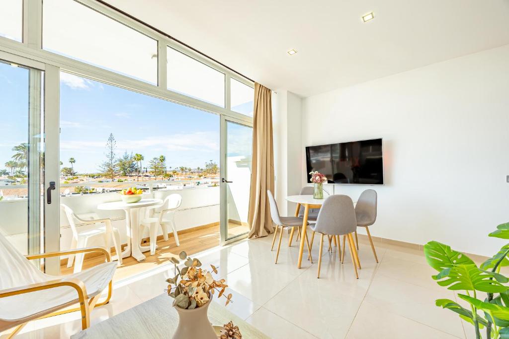 HORIZON VACATION HOME - Yumbo Luxury Apartment - 1