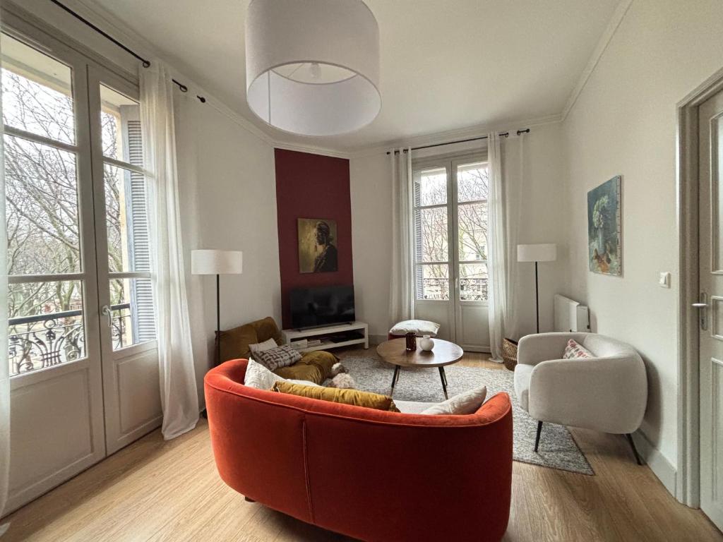 Nimes , appartement rénové dans immeuble classé. - 4