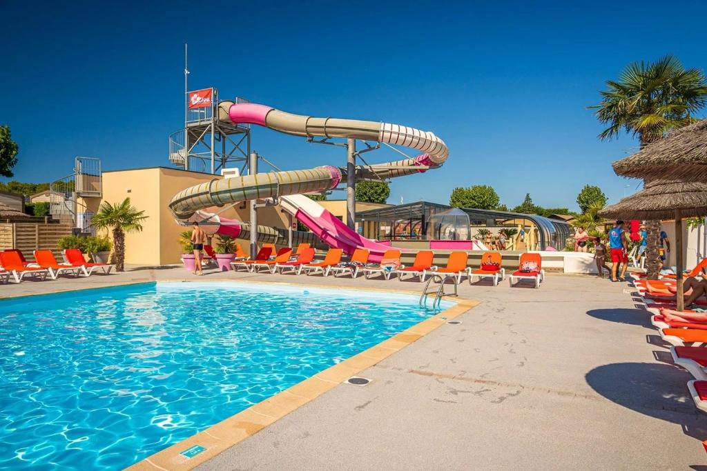 ZEcamping 4 étoiles - Parc Aqua - MH climatisé - Plage proche - Dog Friendly - 2