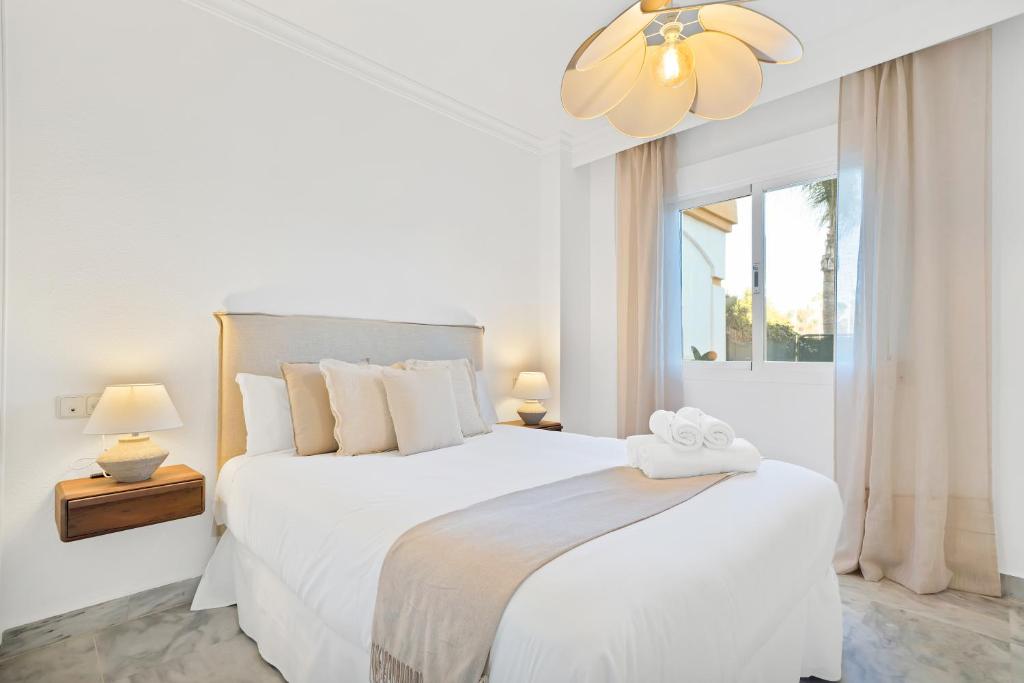 Ivory Banus Apartment - Luxury & Prime Location - 2