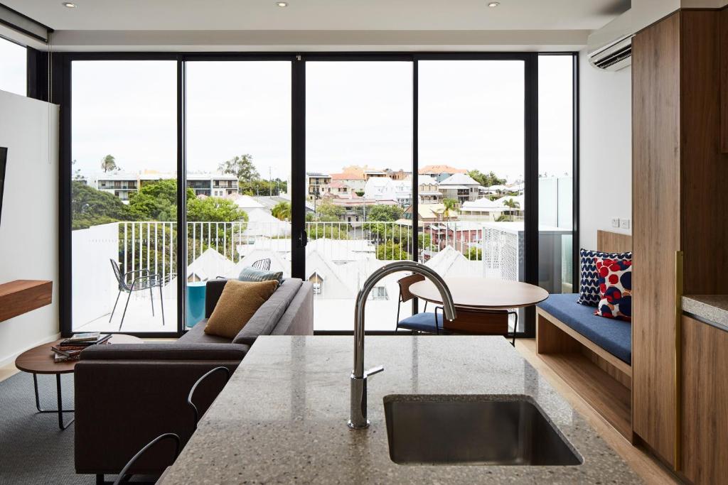 ザ ジョンソン ブリスベン アート シリーズ (The Johnson Brisbane - Art Series) 館内設備