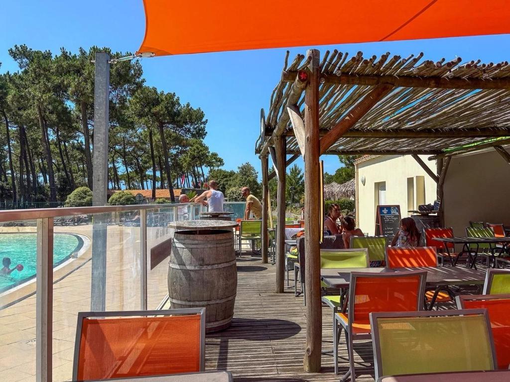 ZEcamping 3 sous les Pins - Accès direct Plage - MH TV Plancha - 5