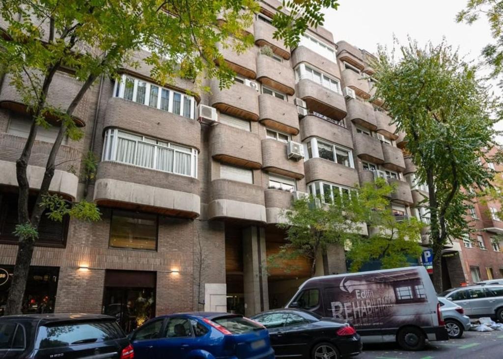 Renovated with pool -2Bedrooms 2Baths-Chamberí - 2