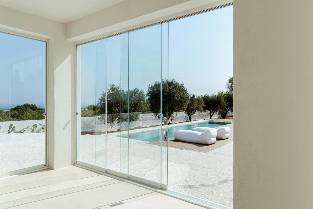 Contemporary Villa with Pool and Sea View in Ostuni - 5
