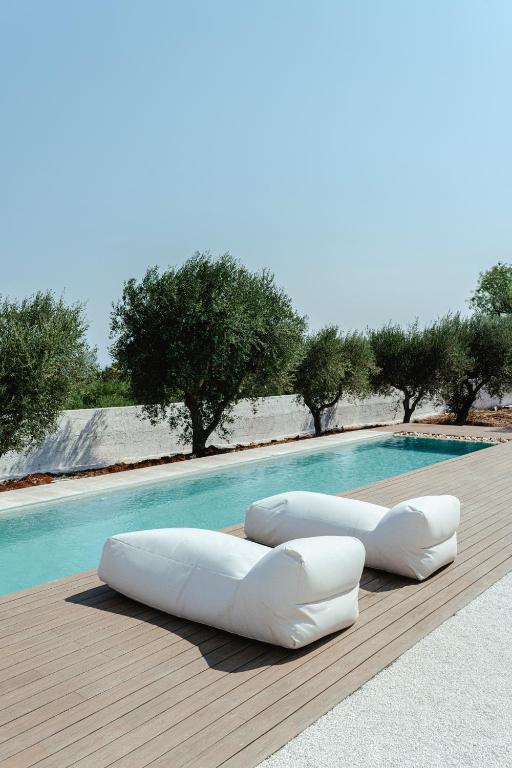 Contemporary Villa with Pool and Sea View in Ostuni - 3