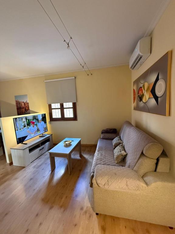 ACOGEDOR APARTAMENTO con TERRAZA, CASCO HISTORICO - 4