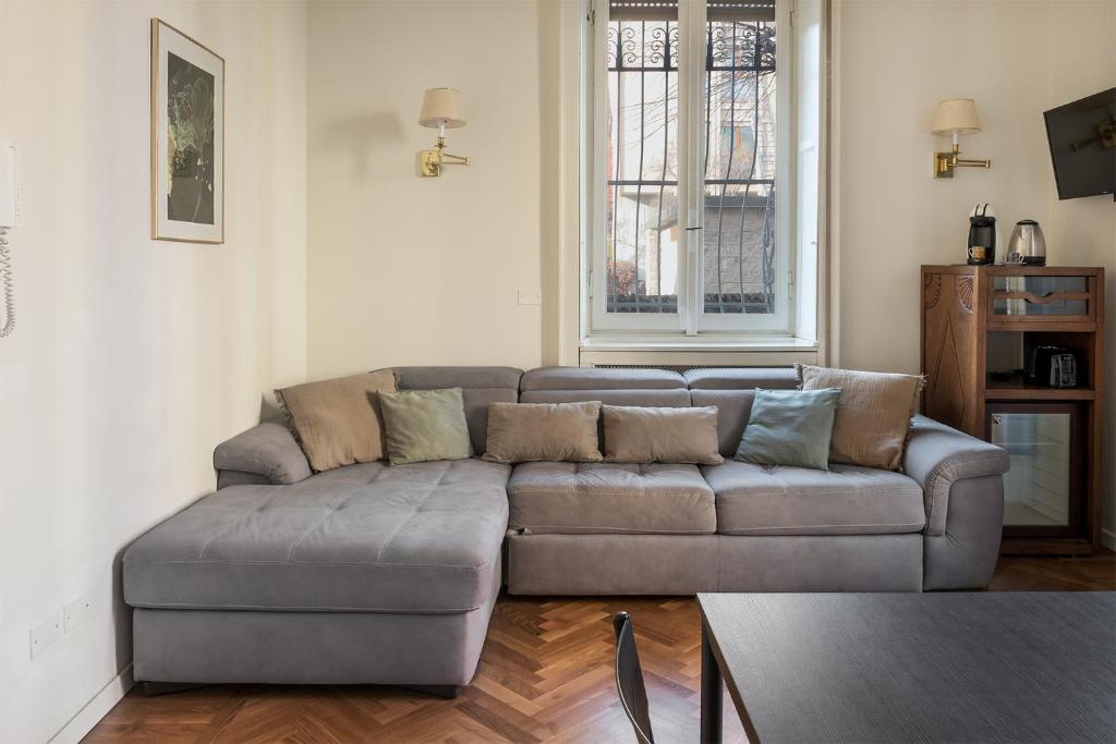 Elegant Villa With Modern Apartments in Milan - CityLife District - M1 - 1