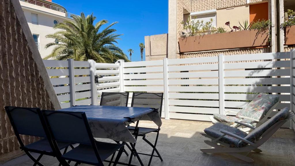 Appartement Terrasse, centre-ville, 5 min de la plage - 2